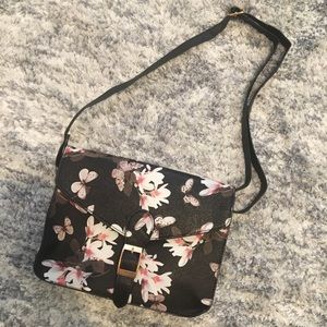 🆕 NWOT black floral purse with adjustable strap